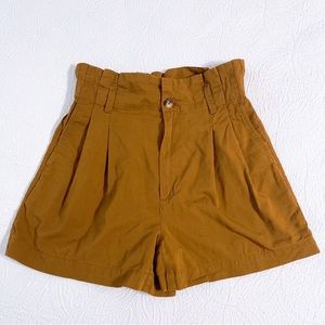 Madewell high rise paper bag shorts tan